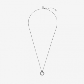 Колье с кулоном в виде двух окружностей